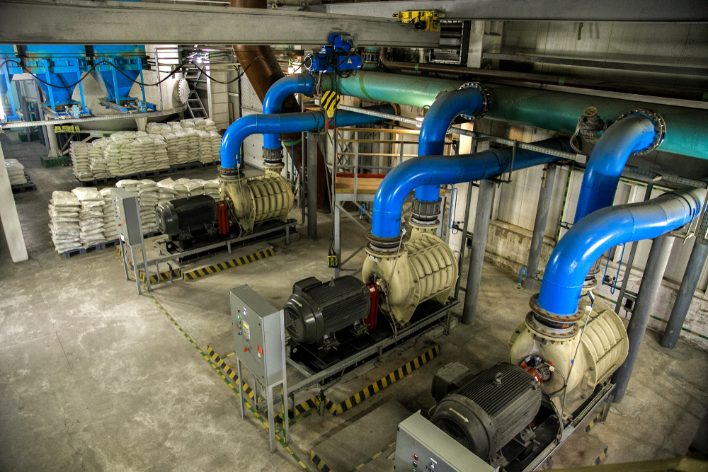 Dust Control and Air Filtration: Protecting Your Heavy Equipment Engines in Dry Lexington Summers