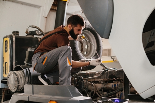 Keep Your Fleet Working With a Local Repair Partner in Lexington OR